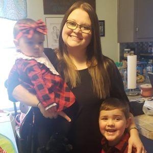 Meet your Posher, Danielle